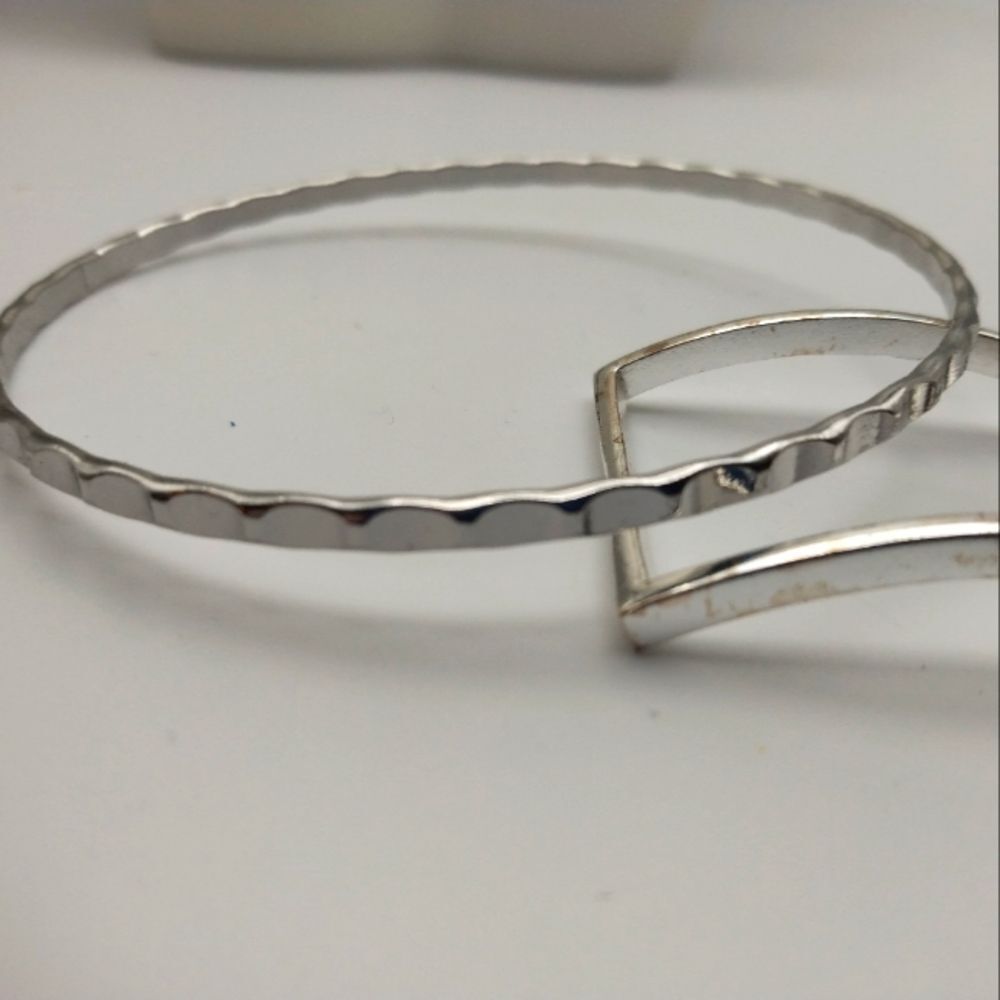 Buckle silver‎ toned bracelet bangle